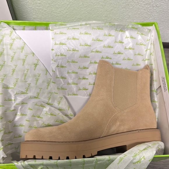 SAM EDELMAN JUSTINA LUG SOLE CHELSEA BOOT - Picture 2 of 4